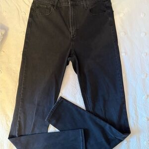 Old Navy Women’s Black Skinny Leg Jeans